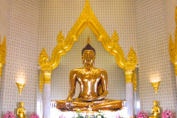 Face to Face with the World's Largest Solid Gold Buddha